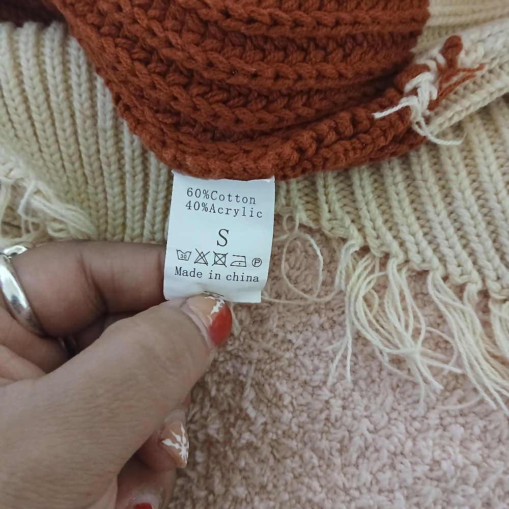 Sweater - Picture 5 of 5